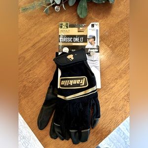 Men’s Franklin adult XL baseball gloves